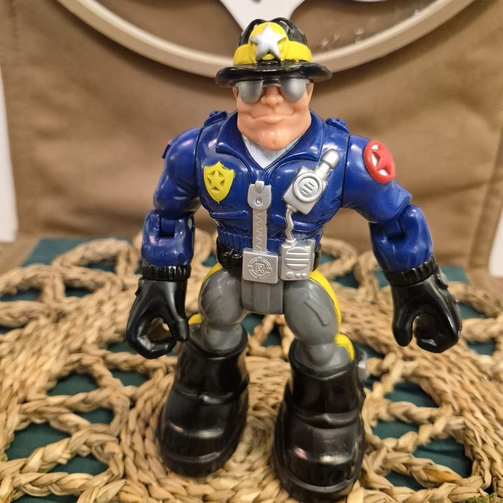 ✅Fisher Price Rescue Heroes Willy Stop Police Officer Action Figure 6#️⃣28
